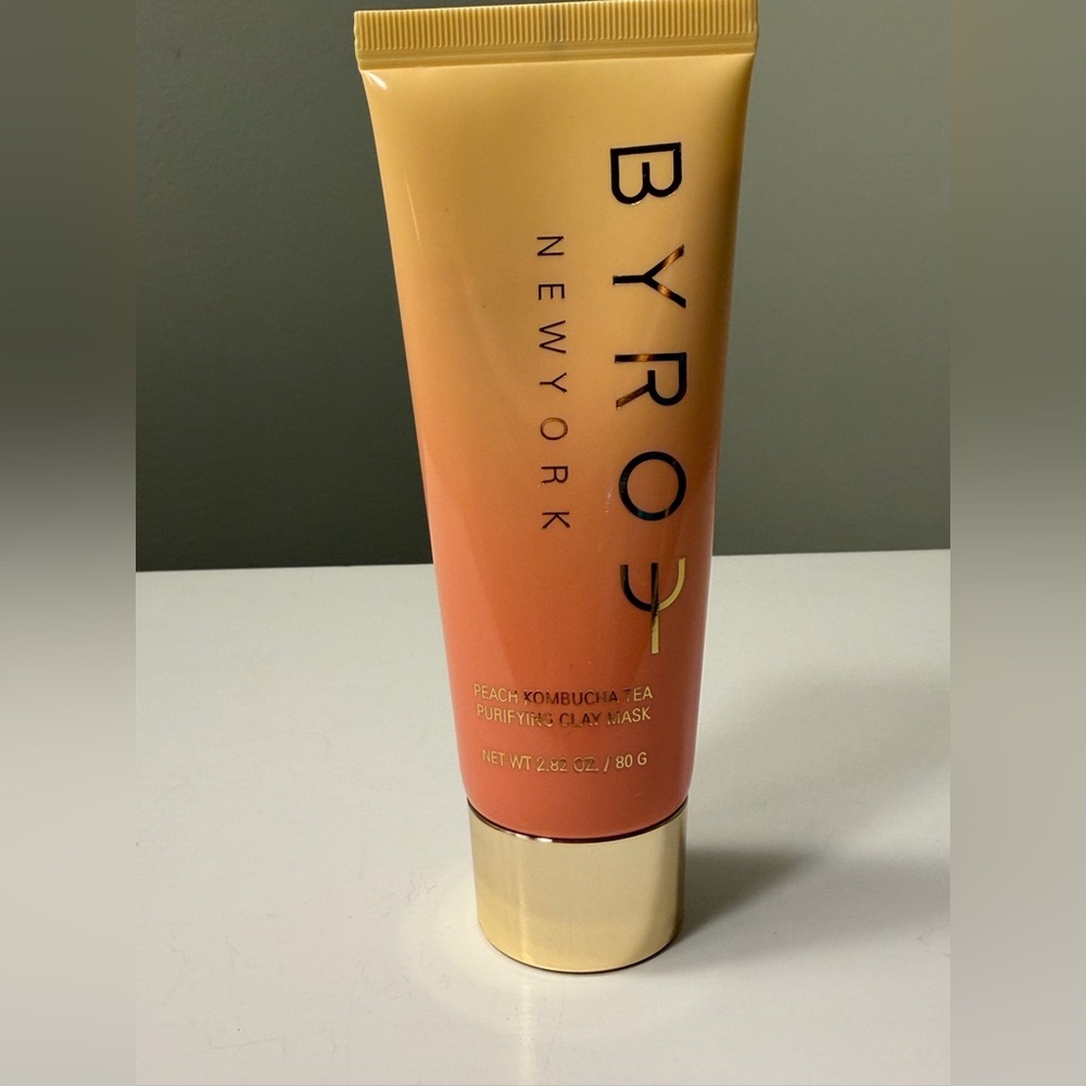 BYROE New York Peach Clay Mask